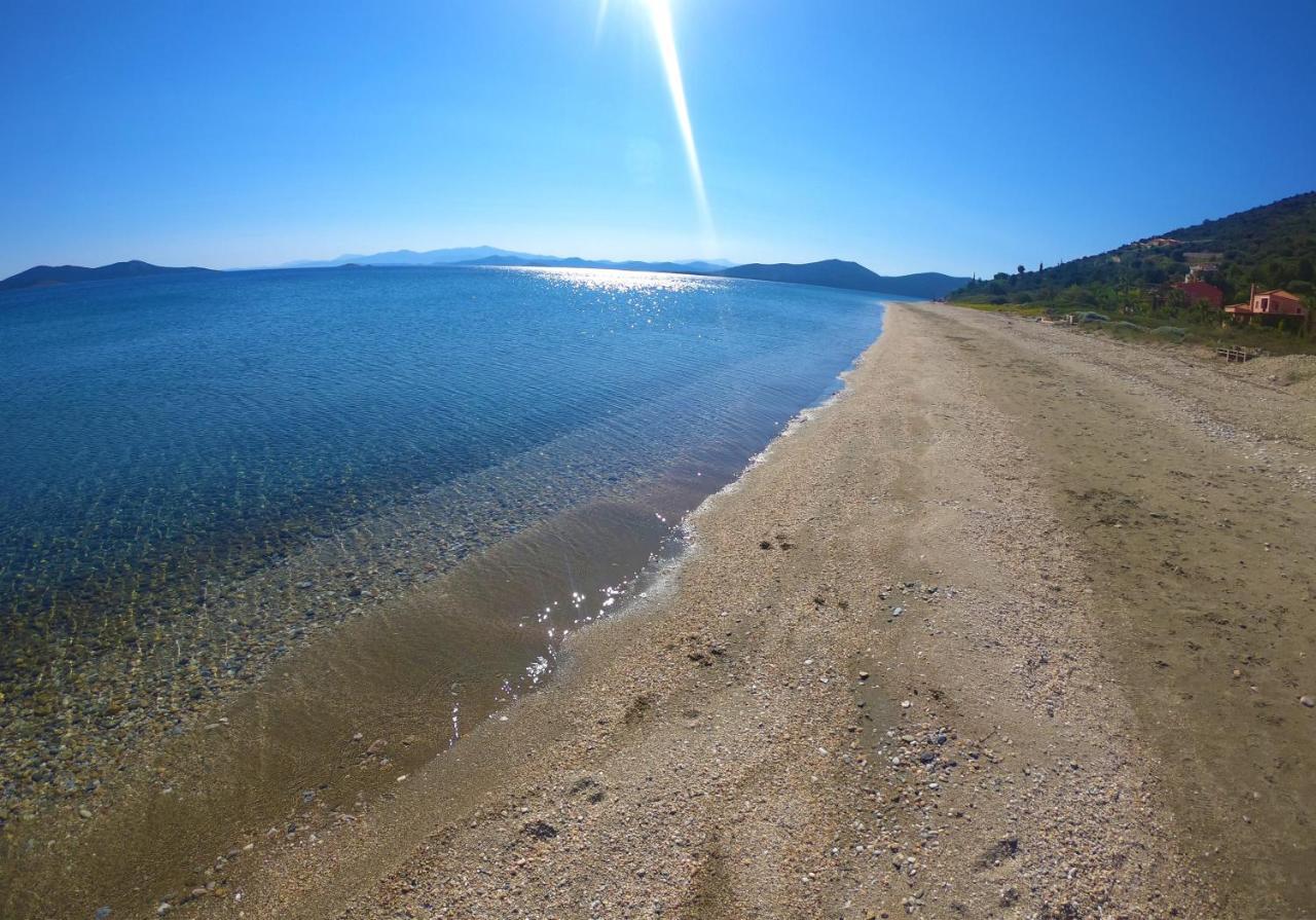 Blue Bay View - Beach House Vathirrevma Buitenkant foto