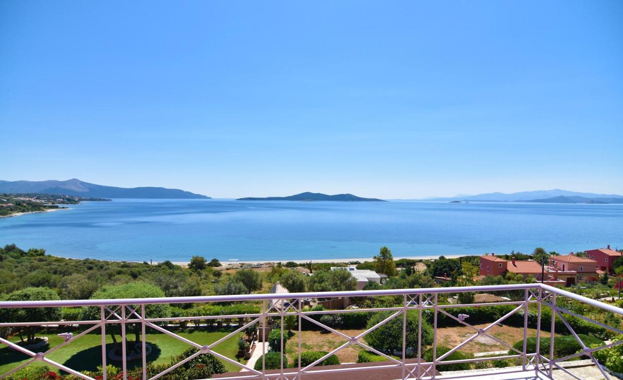 Blue Bay View - Beach House Vathirrevma Buitenkant foto